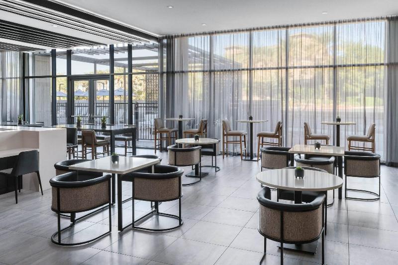Ac Hotel By Marriott Scottsdale North image