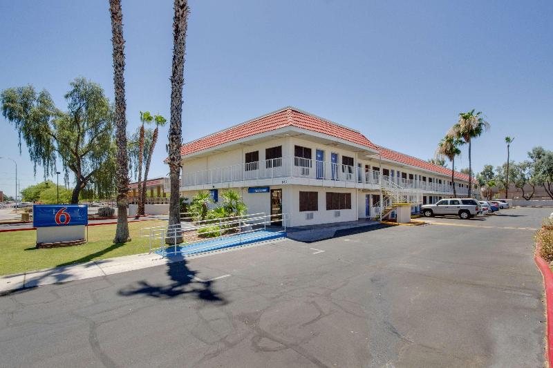 Motel 6 Tempe, AZ - Broadway - ASU - Image 2