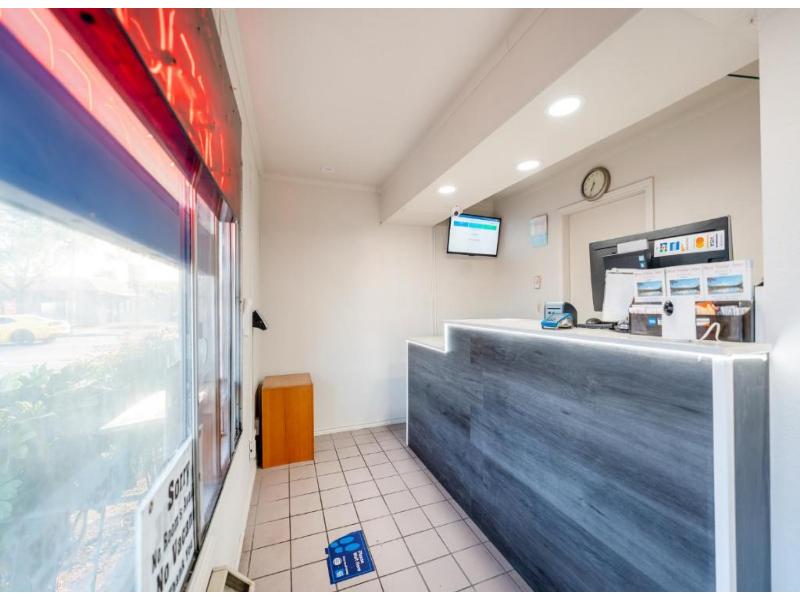 Best Value Inn By Oyo Portland Or South East image