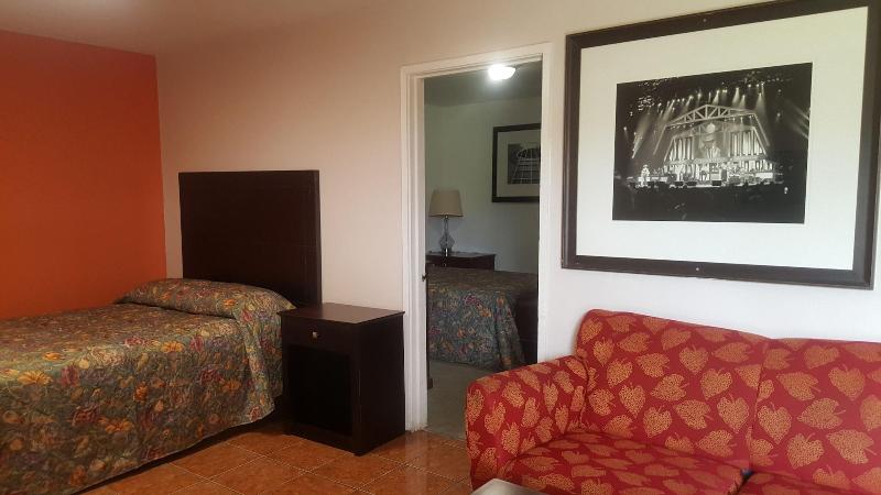 Monte Carlo Motel image 1