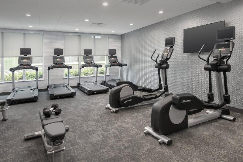 Fairfield Inn & Suites by Marriott New Orleans Met image