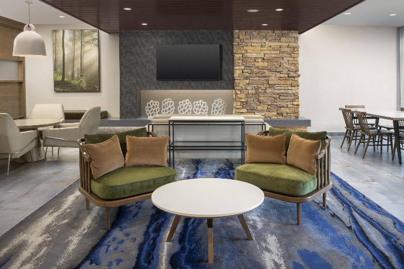 Fairfield Inn & Suites by Marriott New Orleans Met image
