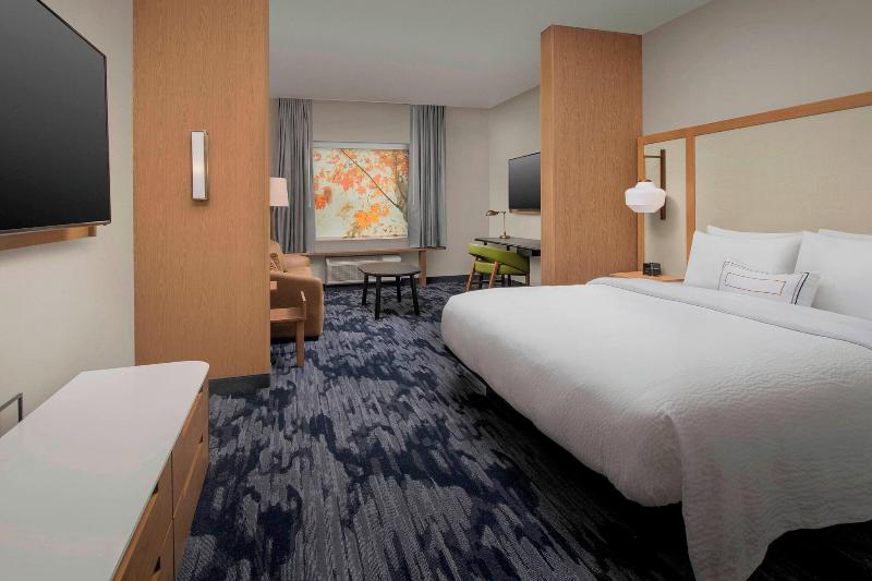 Fairfield Inn & Suites by Marriott New Orleans Met image