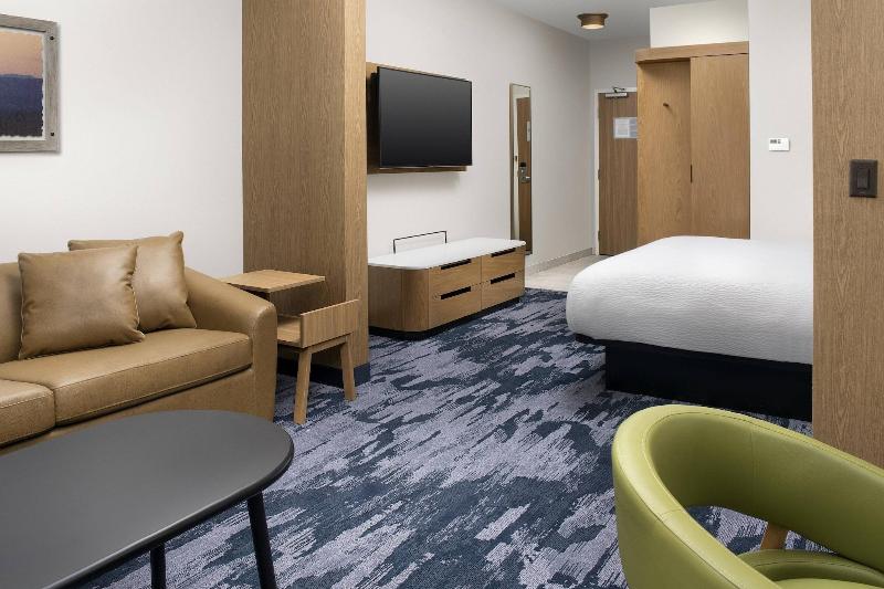 Fairfield Inn & Suites by Marriott New Orleans Met image