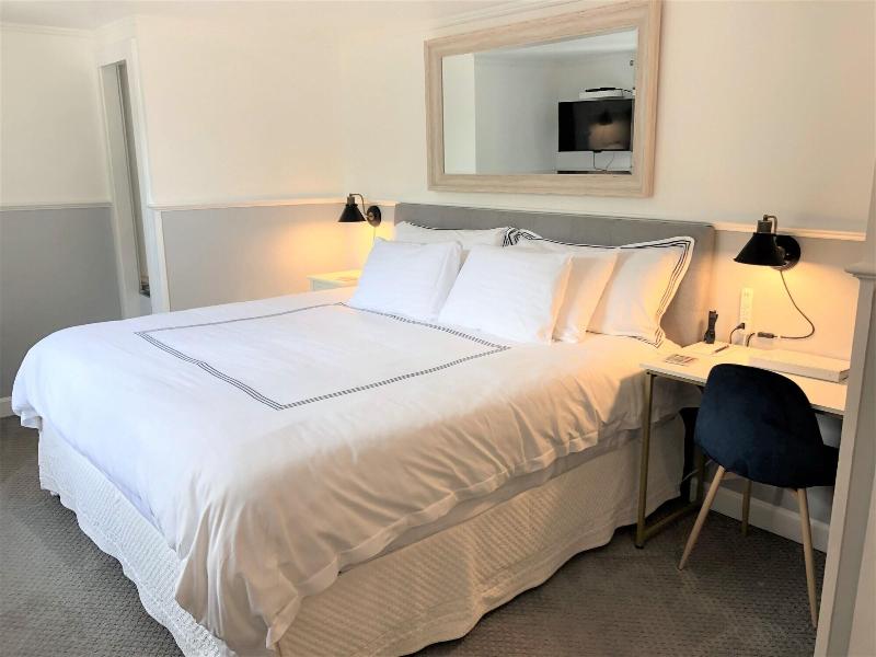 The Seagrove Suites & Guest Rooms image