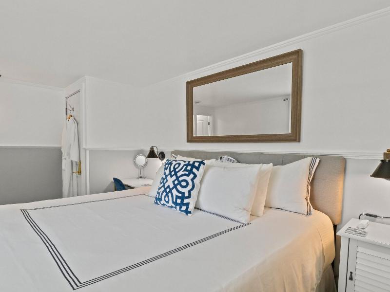 The Seagrove Suites & Guest Rooms image