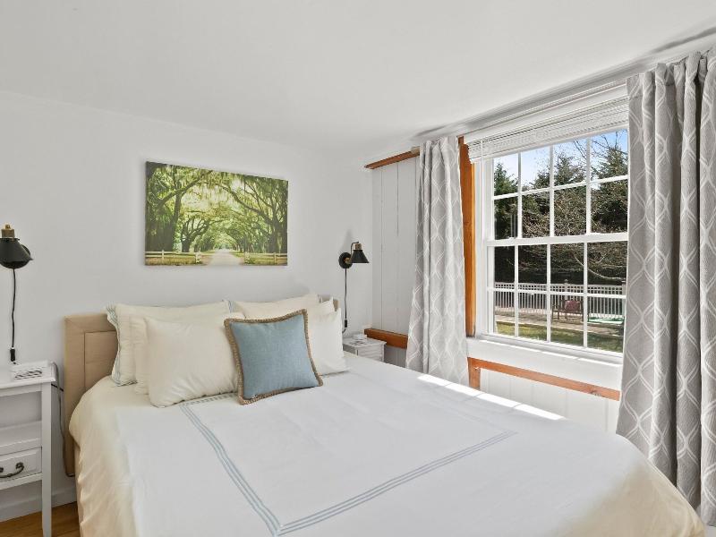 The Seagrove Suites & Guest Rooms image