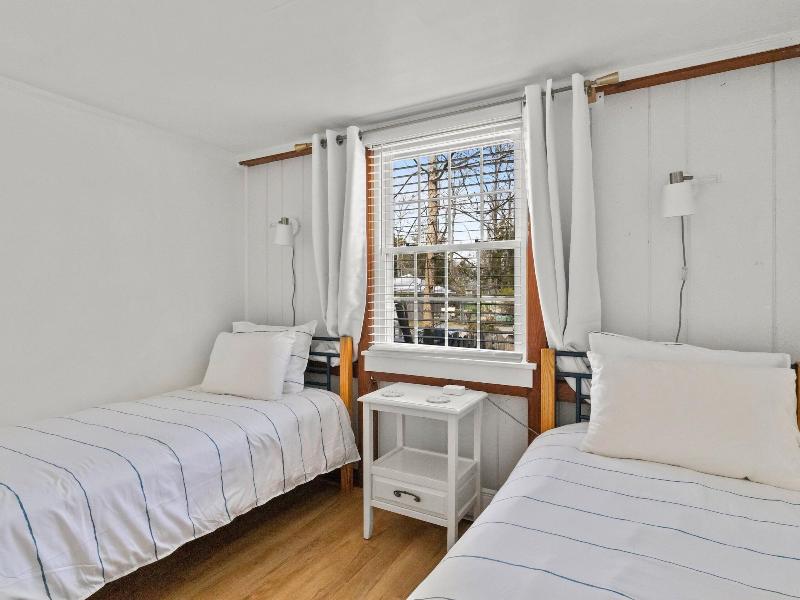 The Seagrove Suites & Guest Rooms image