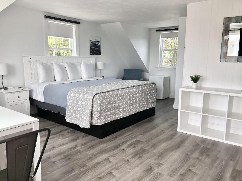 Kingfisher Oceanside image