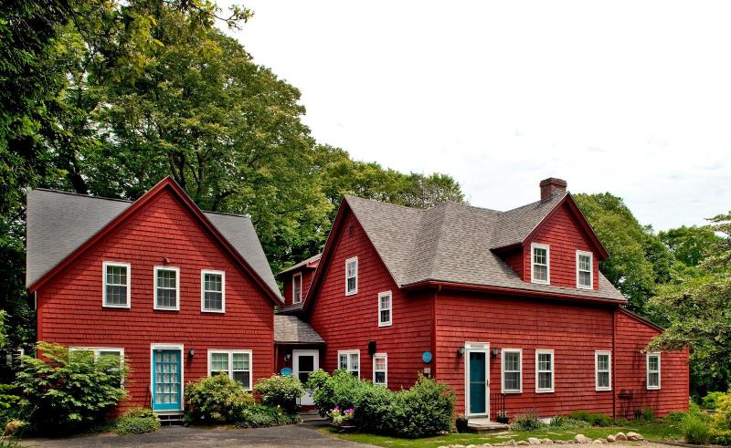 Woods Hole Passage Inn image