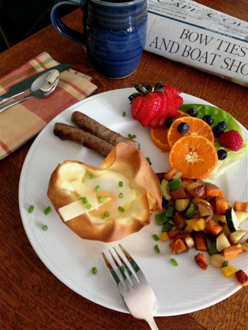 Woods Hole Passage Inn image