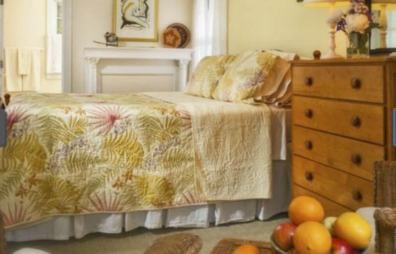 Woods Hole Passage Inn image