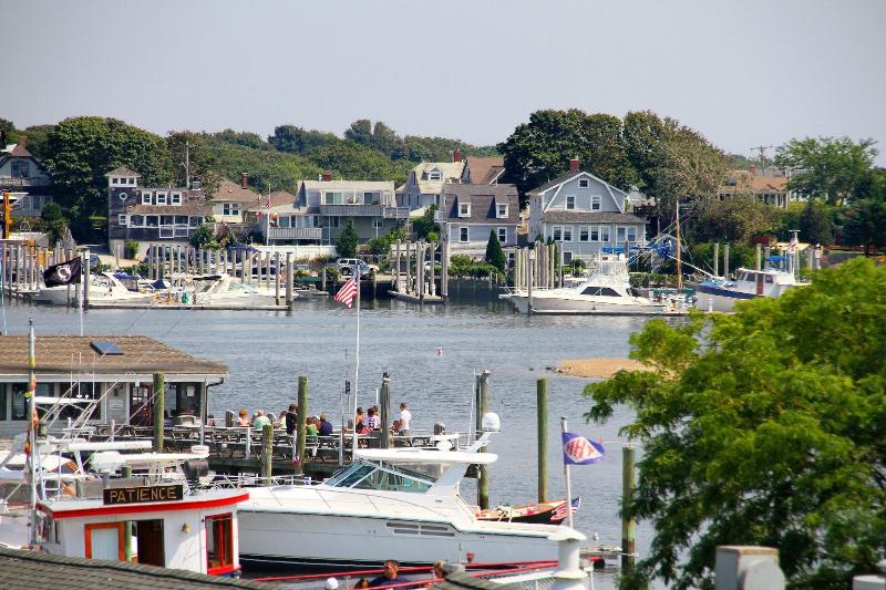 Hyannis Holiday Motel image