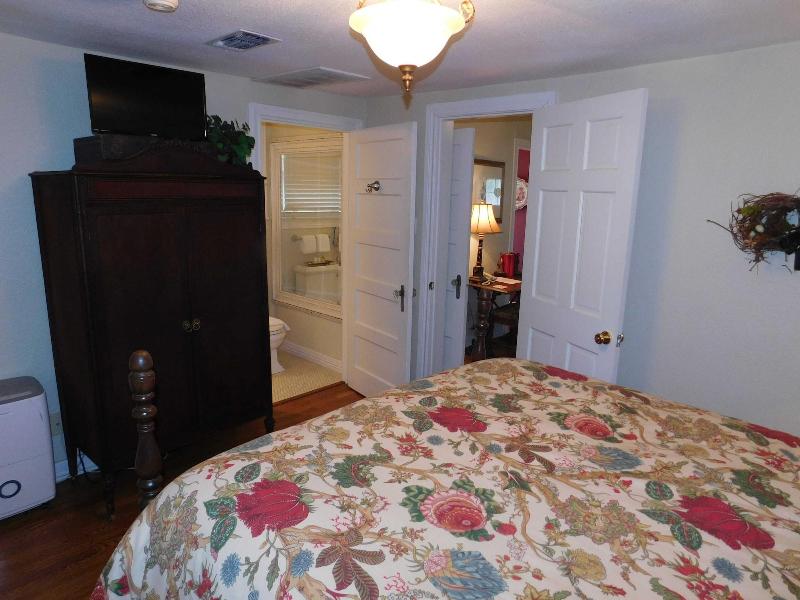Rainbow Courts Motel image