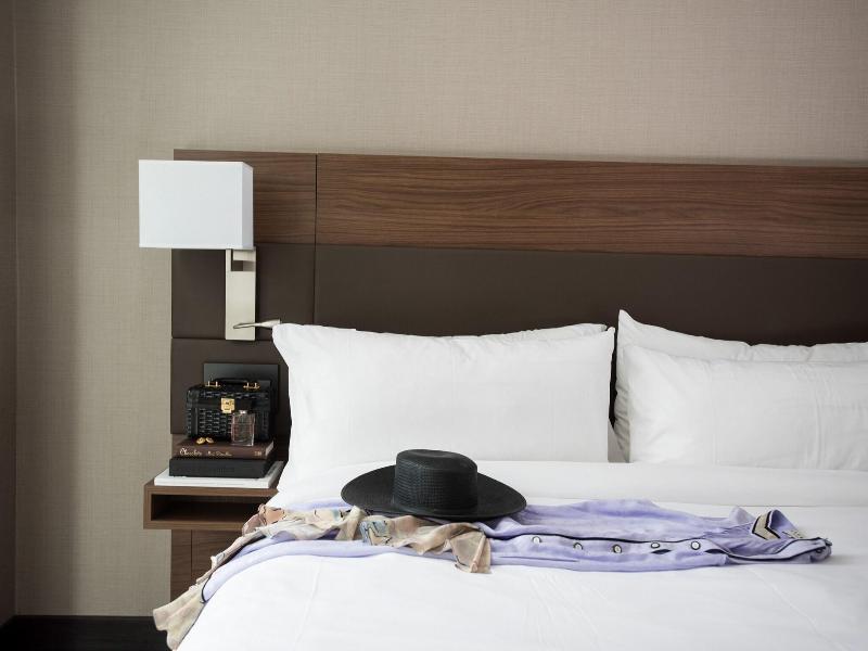 AC Hotel Austin-university image