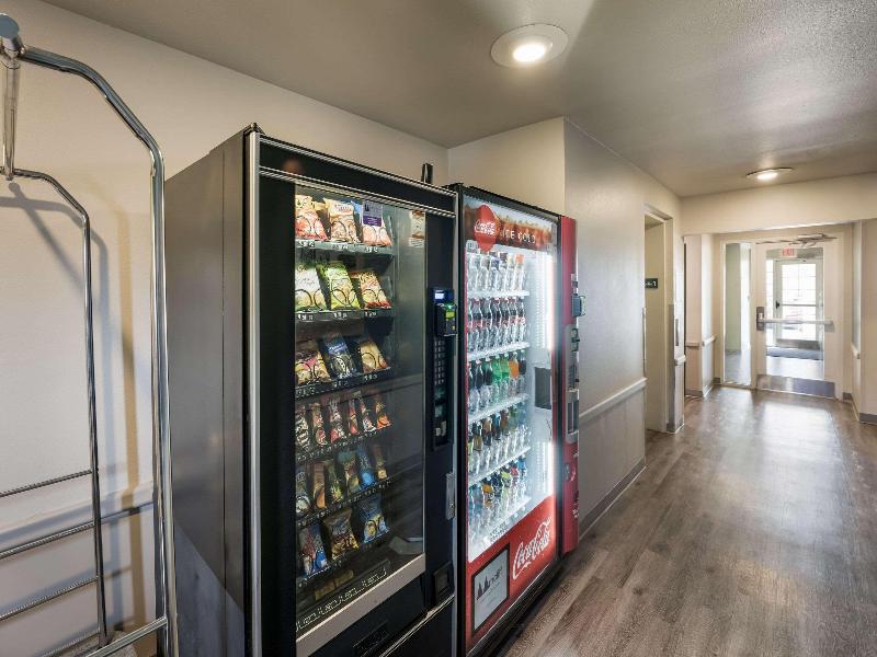 Woodspring Suites Austin Northwest Research Blvd image