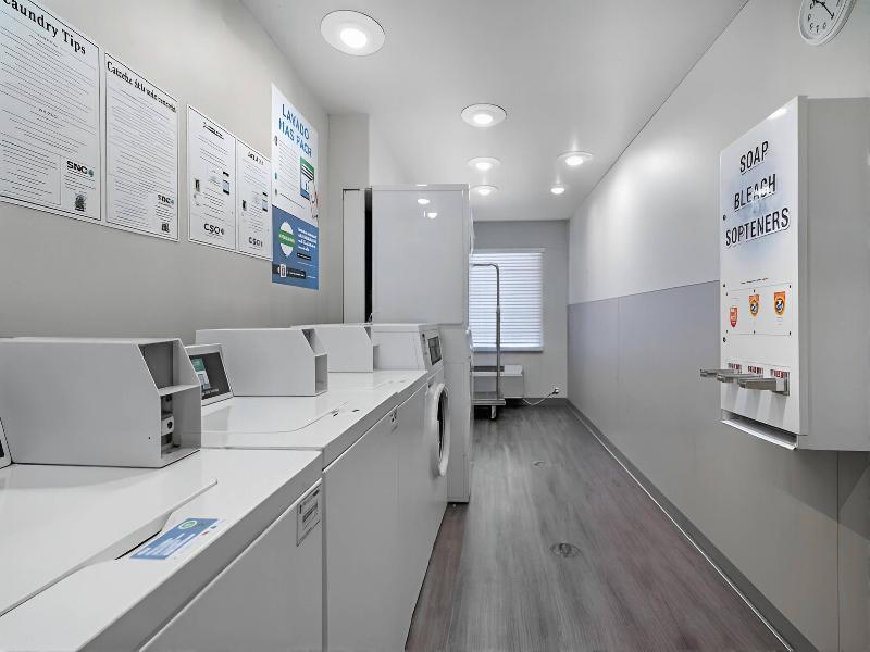 Woodspring Suites Austin Northwest Research Blvd image