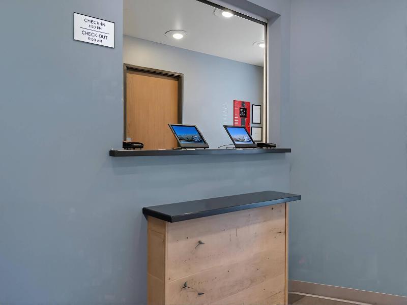 Woodspring Suites Austin Northwest Research Blvd image