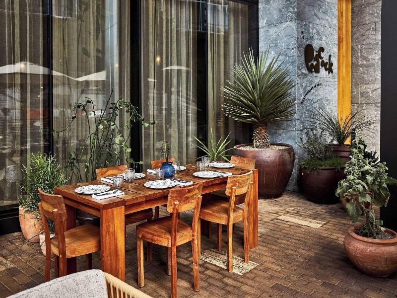 Austin Proper Hotel, a Member of Design Hotels image