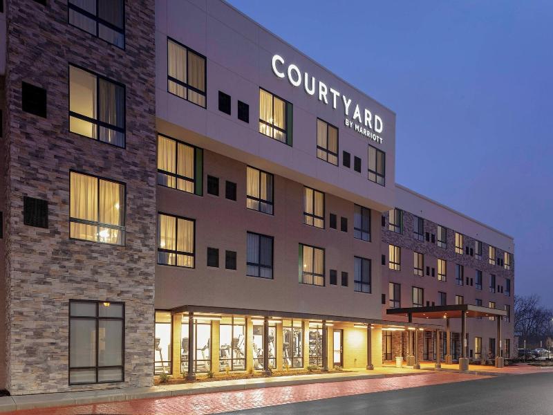 Courtyard By Marriott Cincinnati Mason image