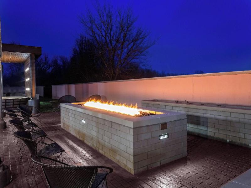 Courtyard By Marriott Cincinnati Mason image