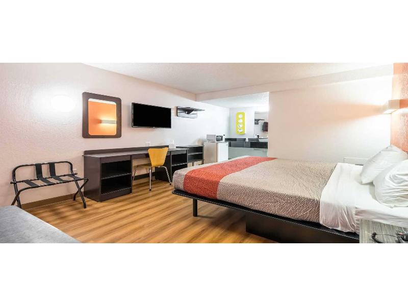 Motel 6 Schenectady, Ny image