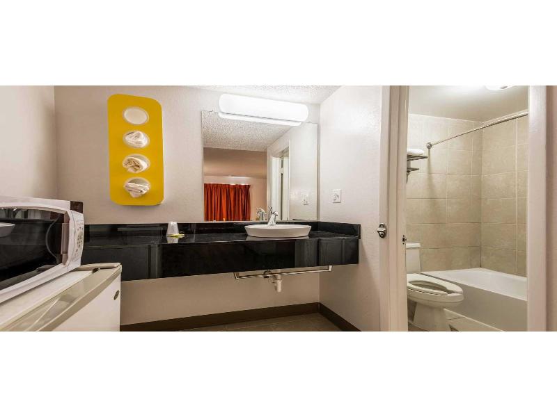 Motel 6 Schenectady, Ny image