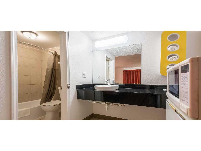 Motel 6 Schenectady, Ny image