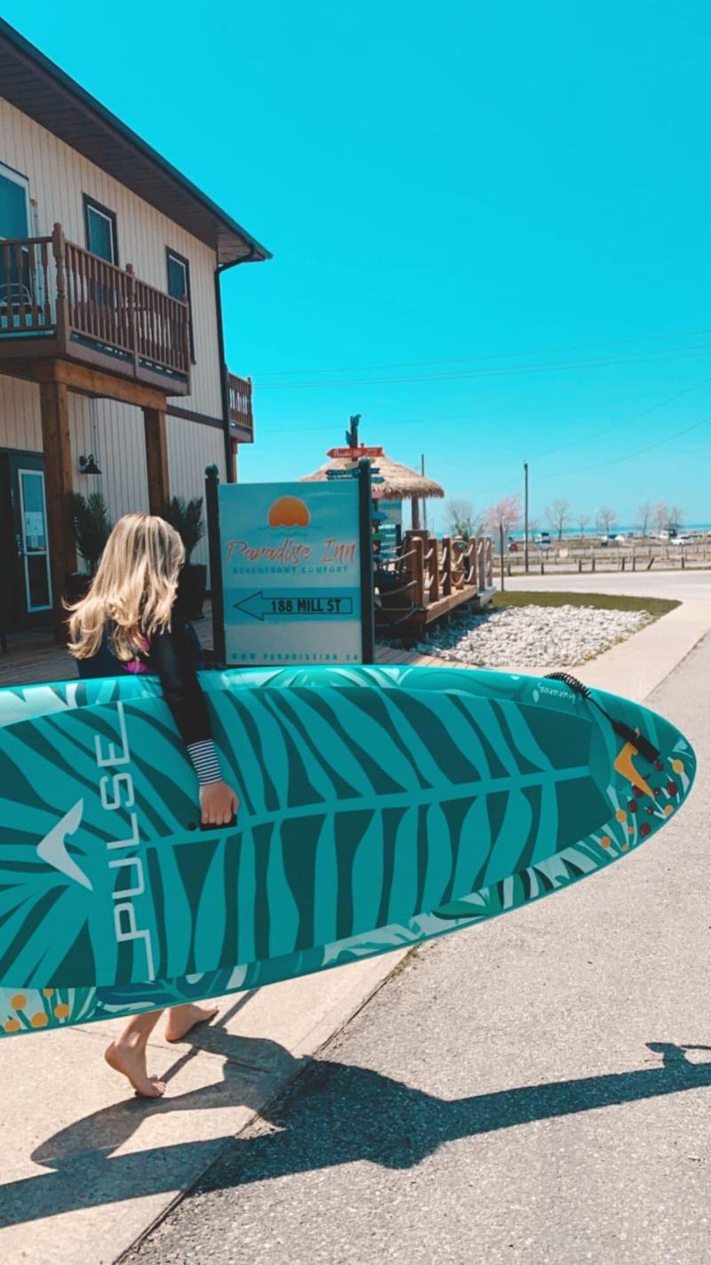 Paradise Inn On The Beach image