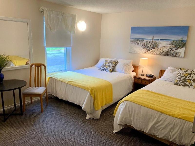 Paradise Inn On The Beach image
