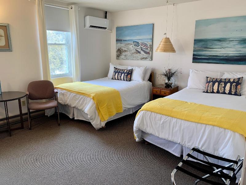 Paradise Inn On The Beach image