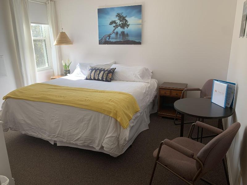 Paradise Inn On The Beach image