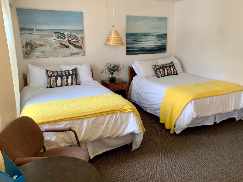 Paradise Inn On The Beach image