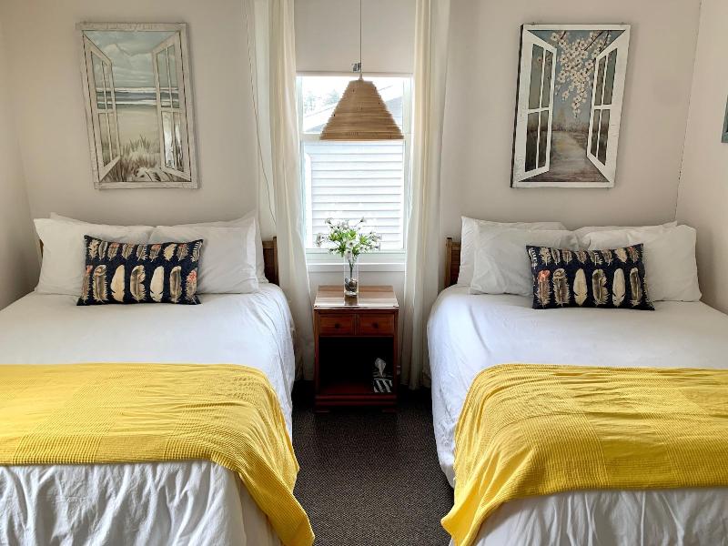 Paradise Inn On The Beach image