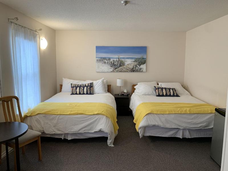 Paradise Inn On The Beach image