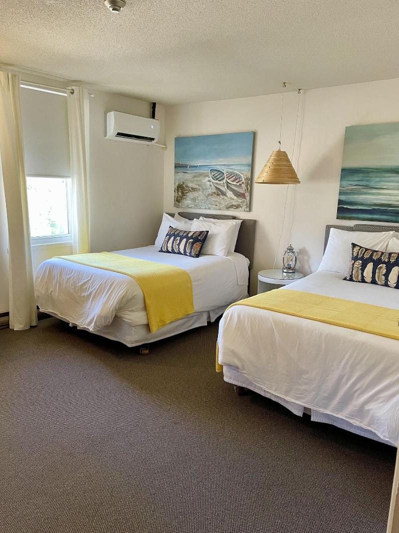 Paradise Inn On The Beach image