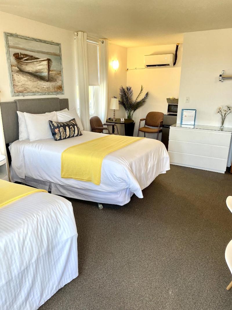 Paradise Inn On The Beach image