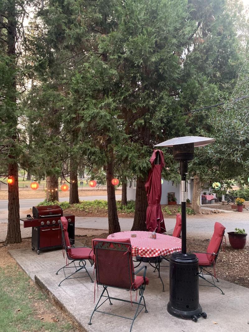 The Pines Motel And Cottages image