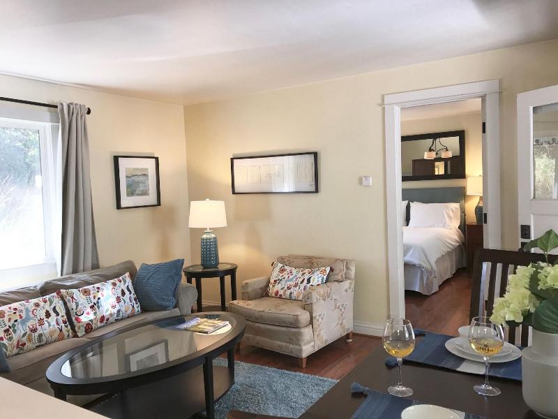 The Pines Motel And Cottages image
