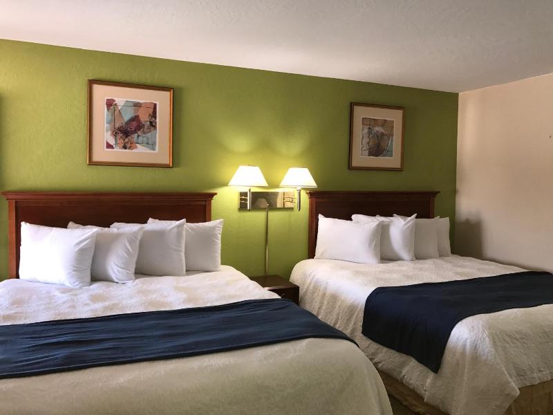 Red Bluff Inn image