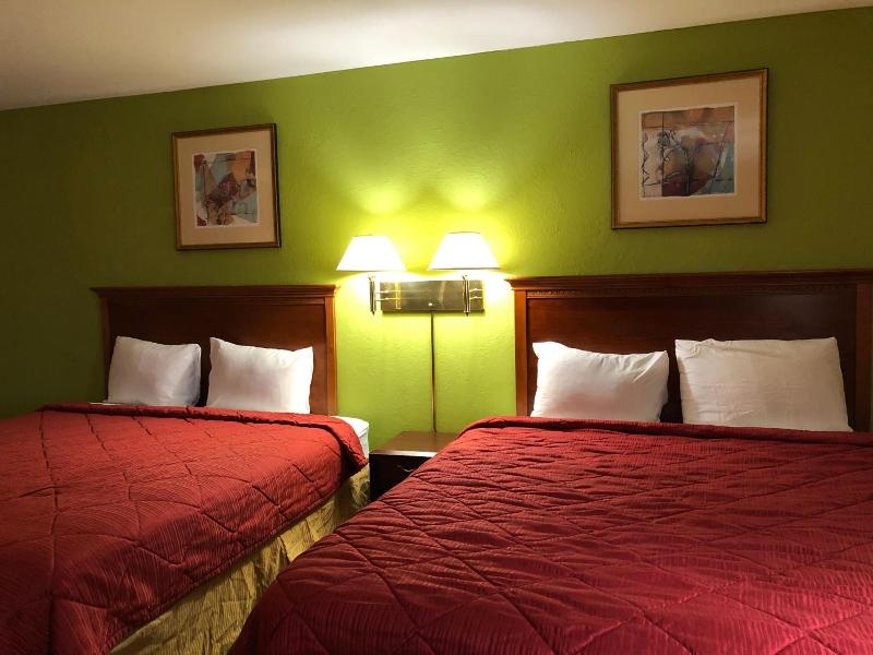 Red Bluff Inn image