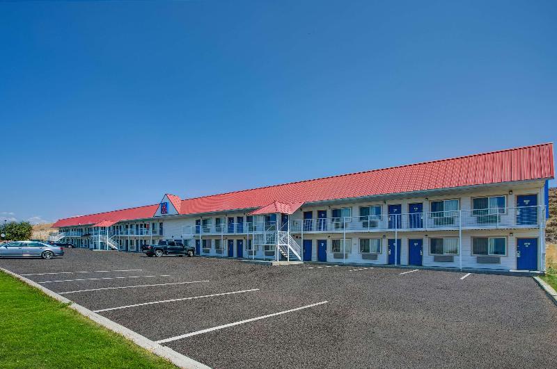 Motel 6 Baker City, OR image