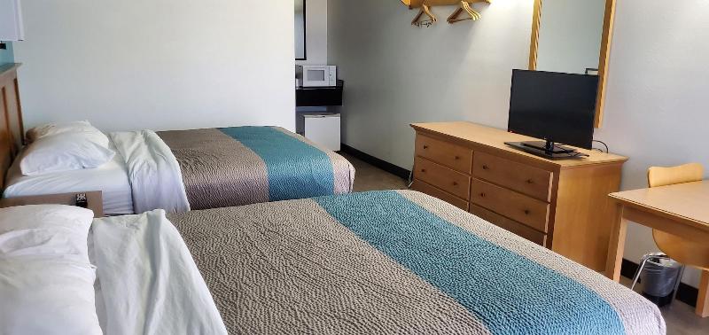 Motel 6 Baker City, OR image