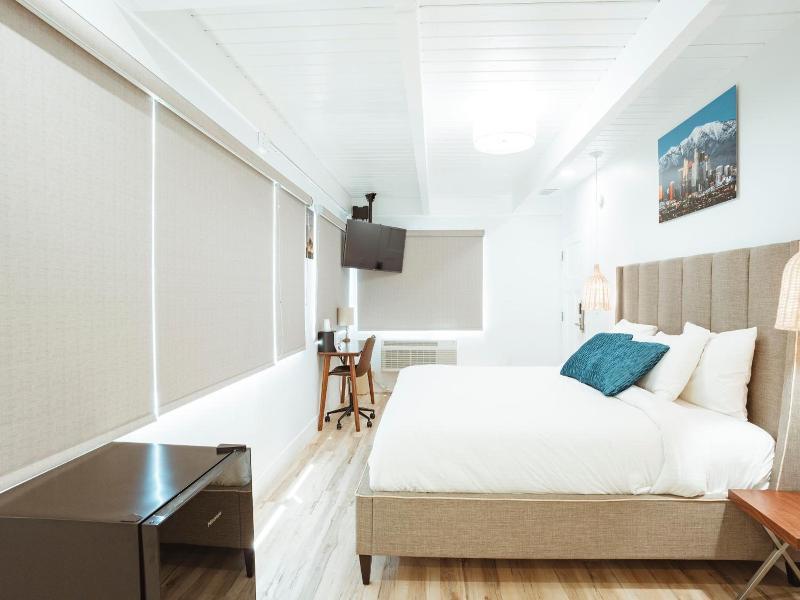 The Belmont Shore Inn image