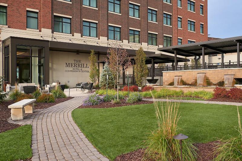 The Merrill Hotel, Muscatine, a Tribute Portfolio  image
