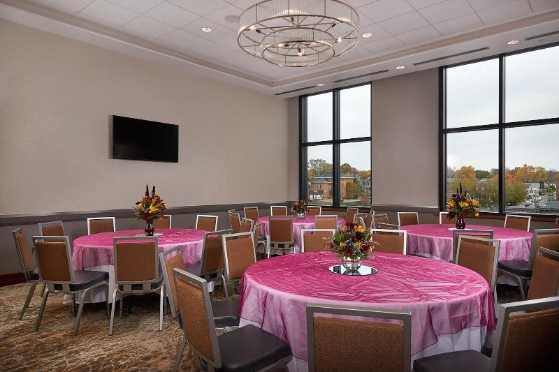 The Merrill Hotel, Muscatine, a Tribute Portfolio  image