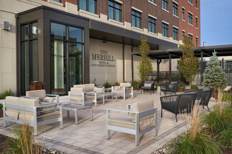 The Merrill Hotel, Muscatine, a Tribute Portfolio  image