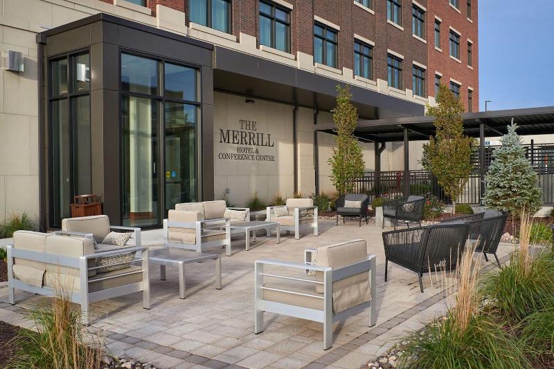 The Merrill Hotel, Muscatine, a Tribute Portfolio  image