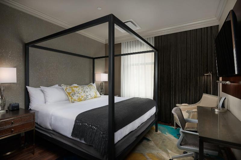 The Merrill Hotel, Muscatine, a Tribute Portfolio  image