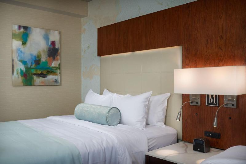 The Merrill Hotel, Muscatine, a Tribute Portfolio  image